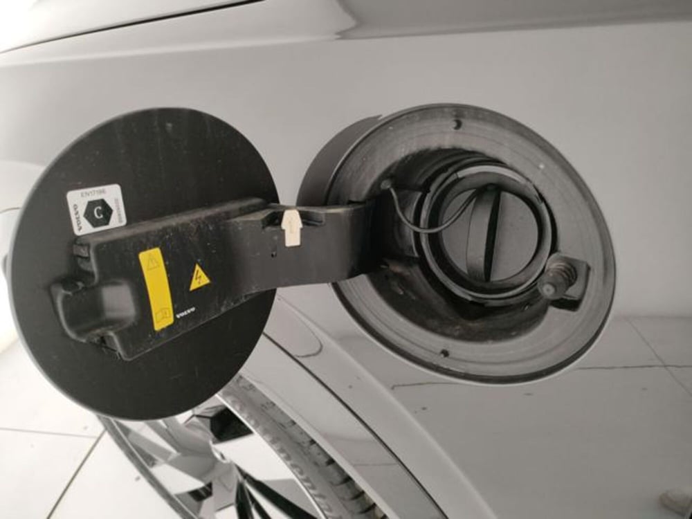Volvo XC90 nuova a Modena (10)