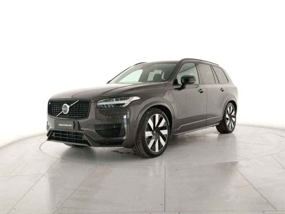 Volvo XC90 nuova a Modena (2)
