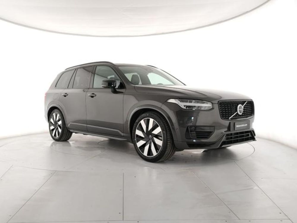 Volvo XC90 nuova a Modena (6)
