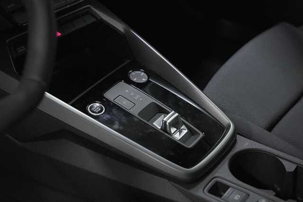 Audi A3 Sportback nuova a Como (19)