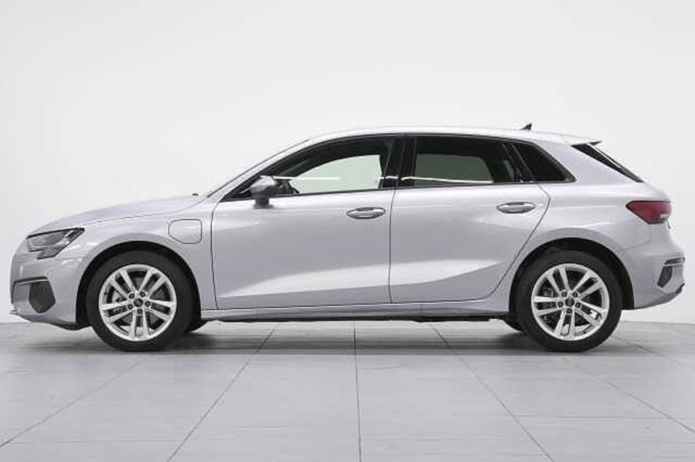 Audi A3 Sportback nuova a Como (3)