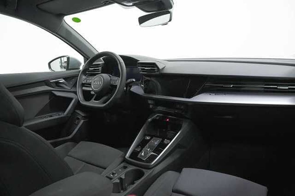 Audi A3 Sportback nuova a Como (7)