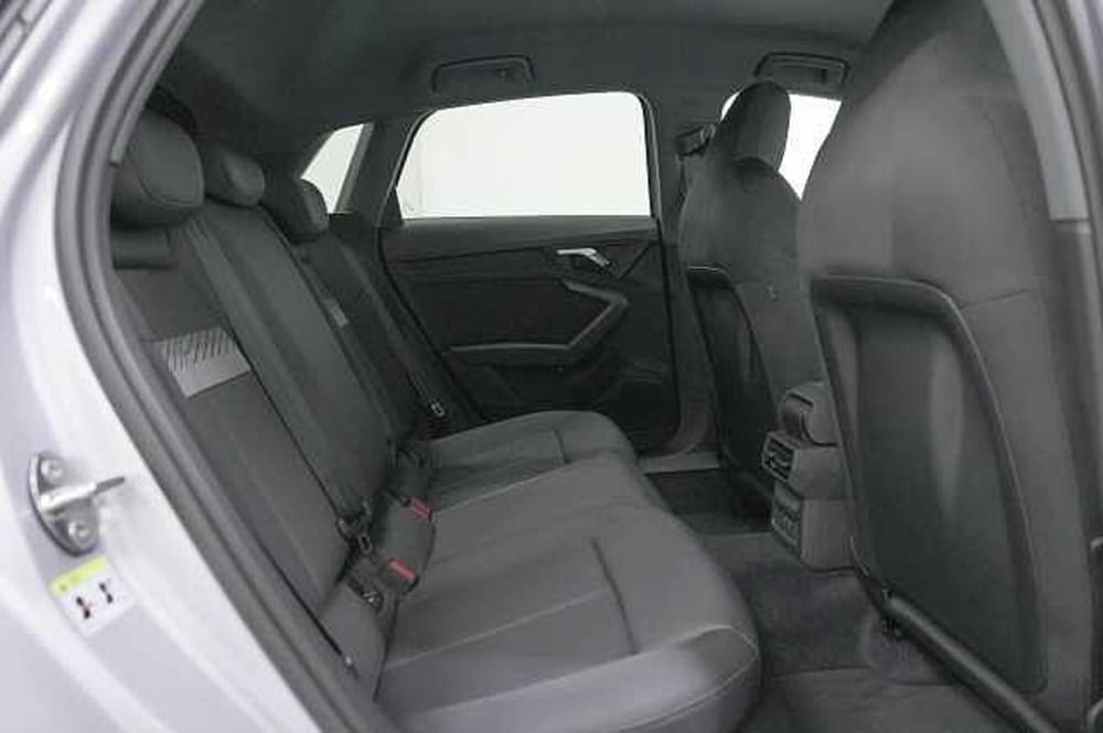 Audi A3 Sportback nuova a Como (9)