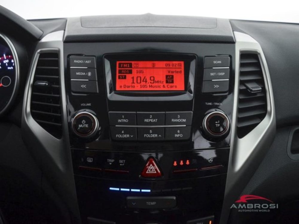 Ssangyong Tivoli usata a Perugia (14)