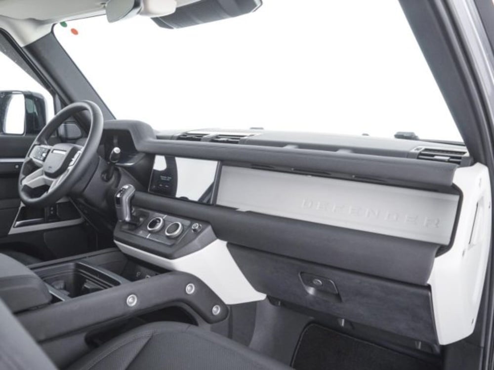 Land Rover Defender usata a Perugia (3)