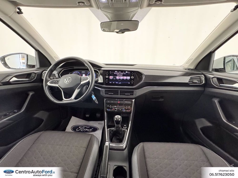 Volkswagen T-Cross usata a Roma (10)