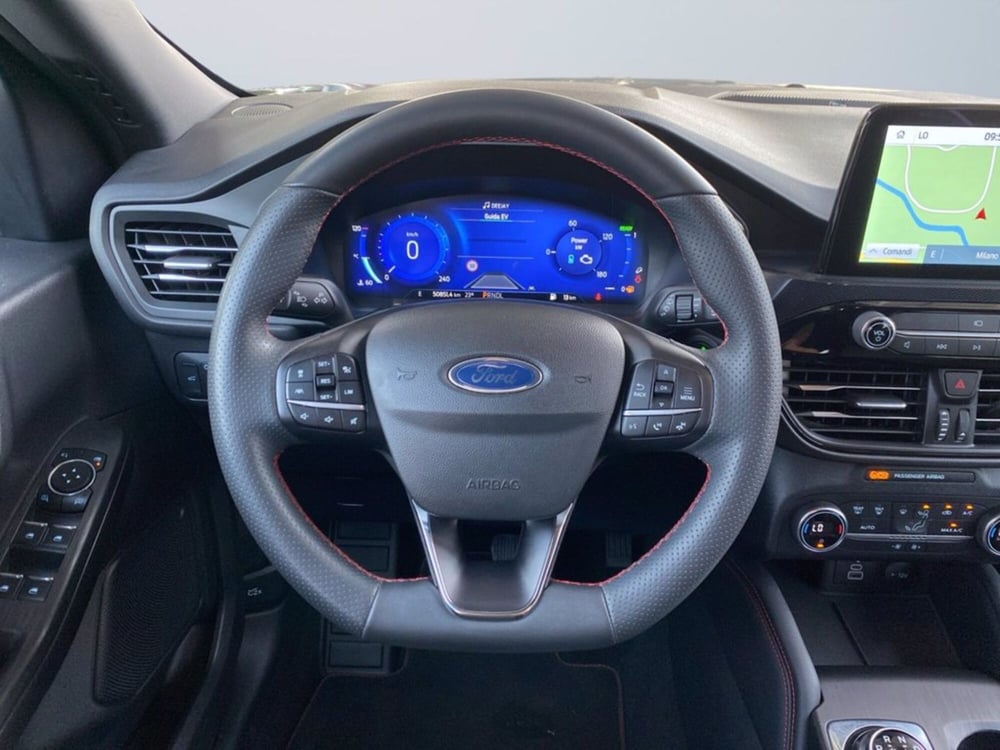 Ford Kuga usata a Milano (13)