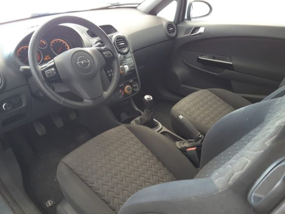 Opel Corsa usata a Firenze (6)