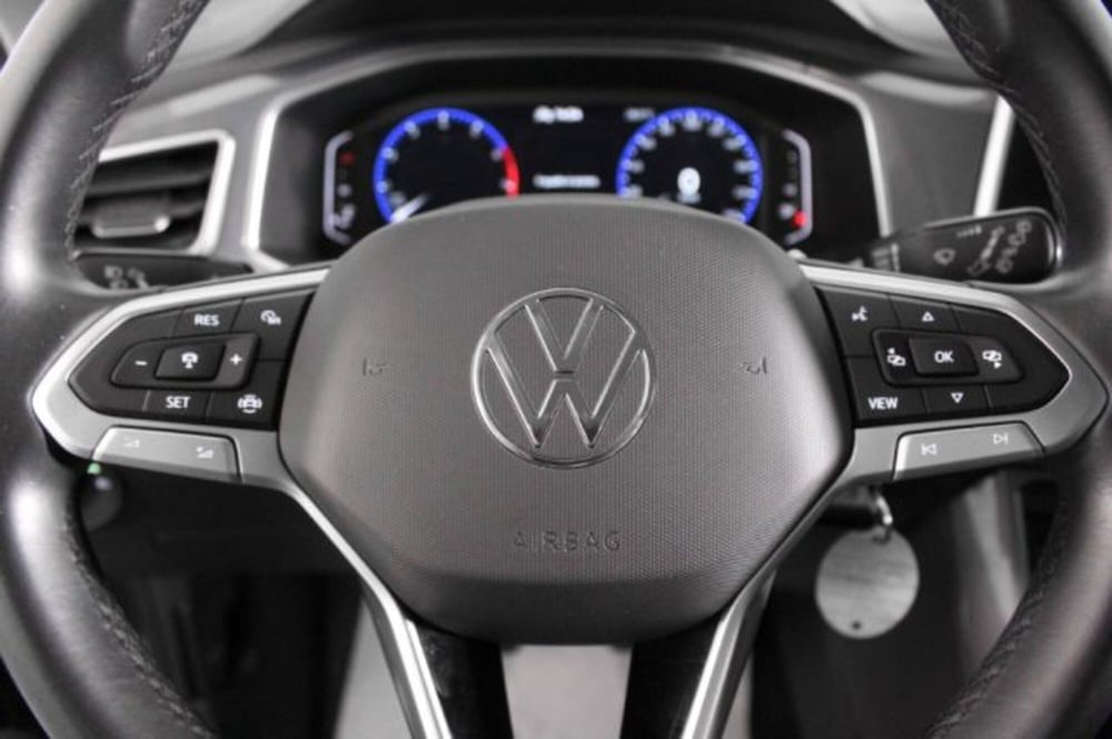 Volkswagen T-Roc usata a Novara (14)