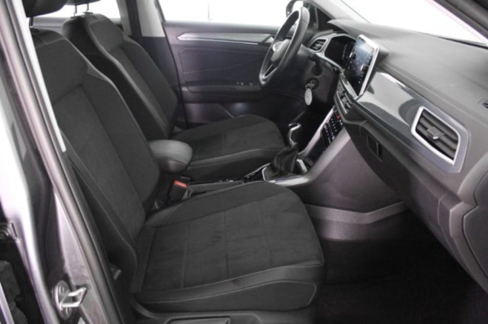 Volkswagen T-Roc usata a Novara (8)
