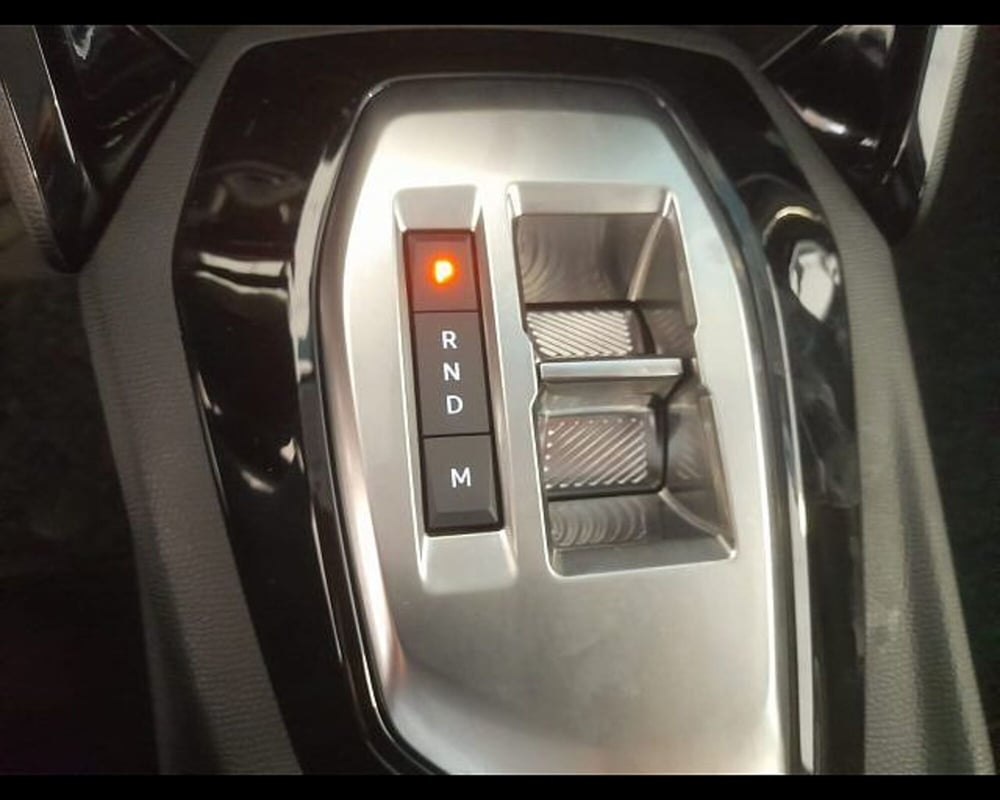 Peugeot 208 nuova a Alessandria (10)