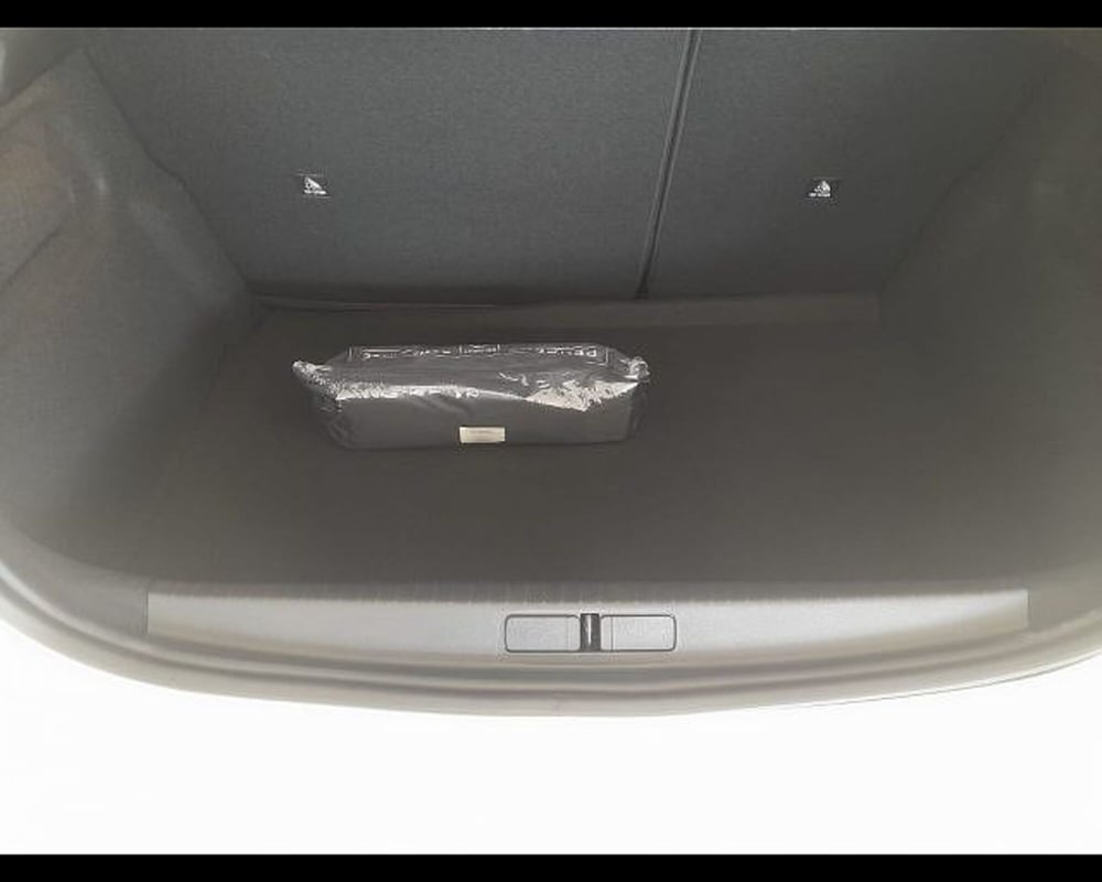 Peugeot 208 nuova a Alessandria (9)