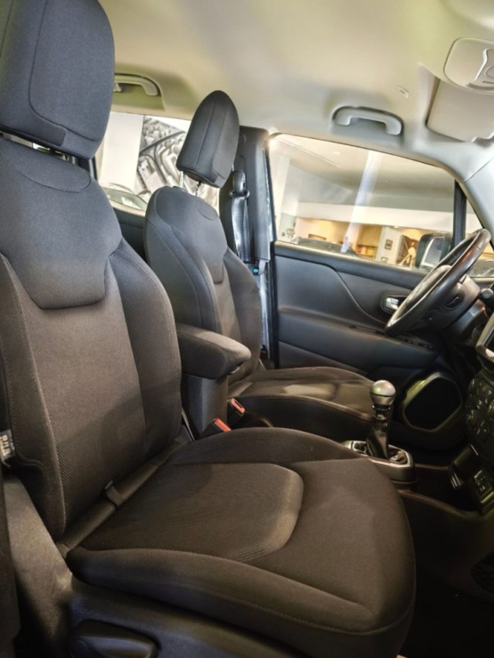 Jeep Renegade usata a Firenze (15)