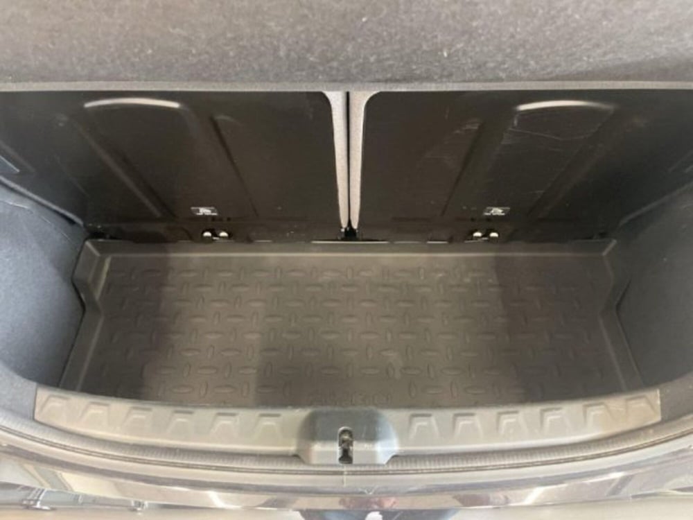 Toyota Aygo nuova a Vercelli (11)