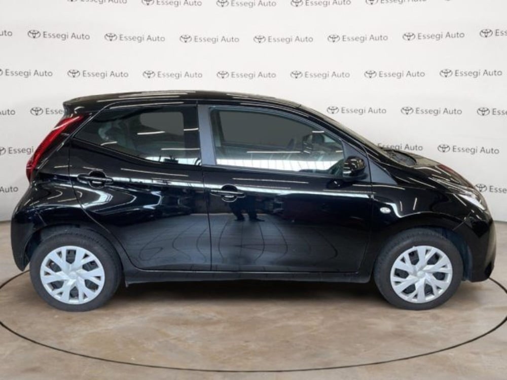 Toyota Aygo nuova a Vercelli (14)