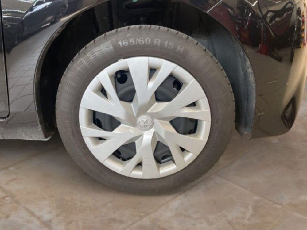 Toyota Aygo nuova a Vercelli (15)