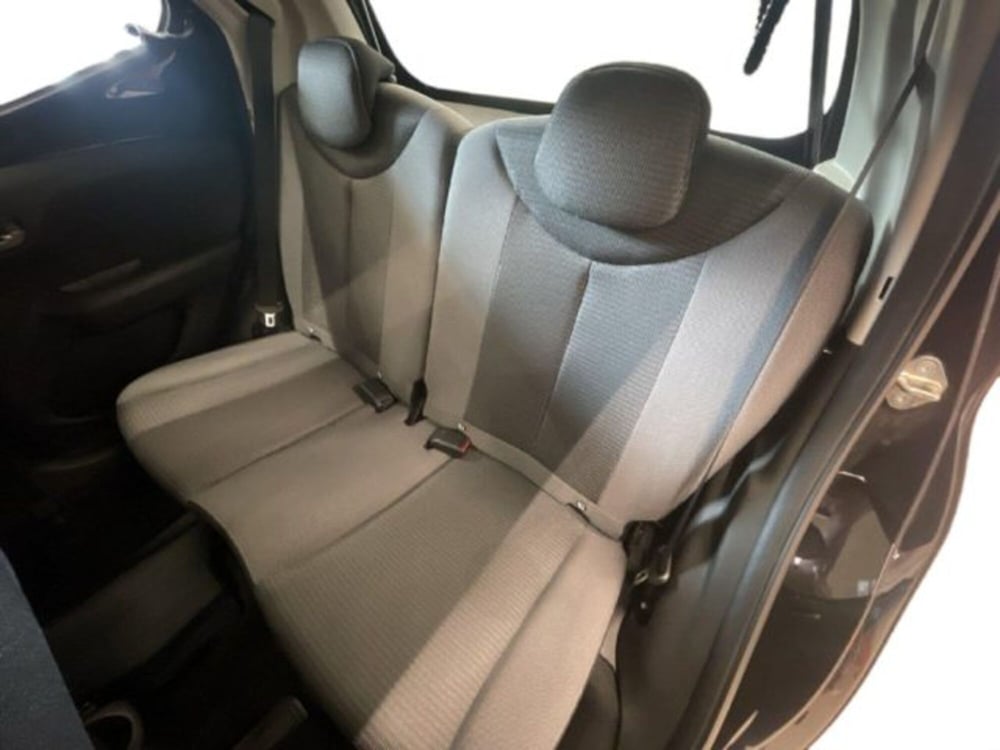 Toyota Aygo nuova a Vercelli (17)
