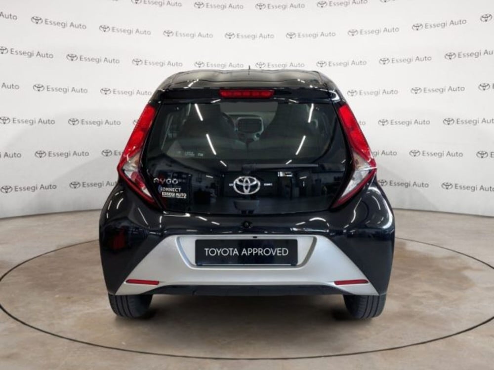 Toyota Aygo nuova a Vercelli (4)