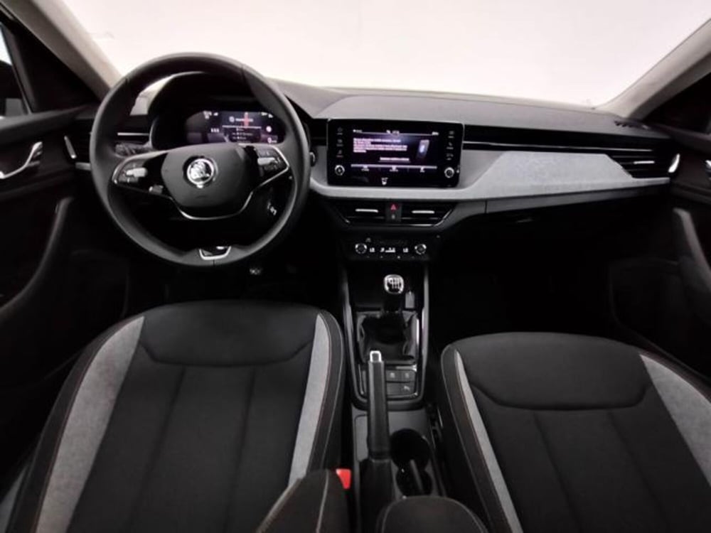 Skoda Kamiq usata a Como (4)