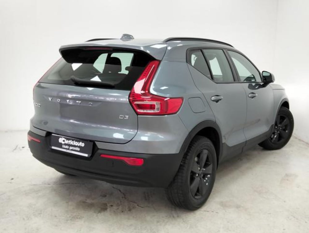 Volvo XC40 usata a Como (2)
