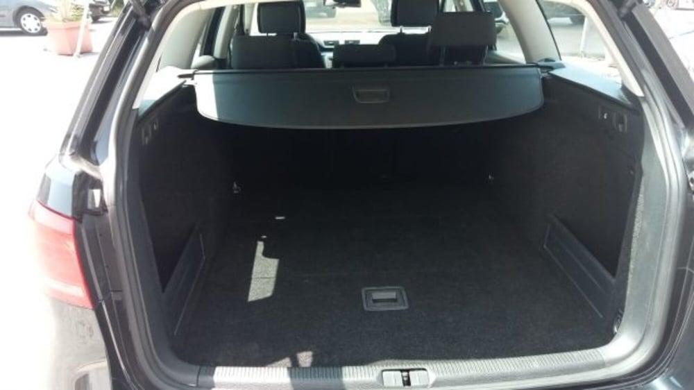 Volkswagen Passat Variant usata a Macerata (9)
