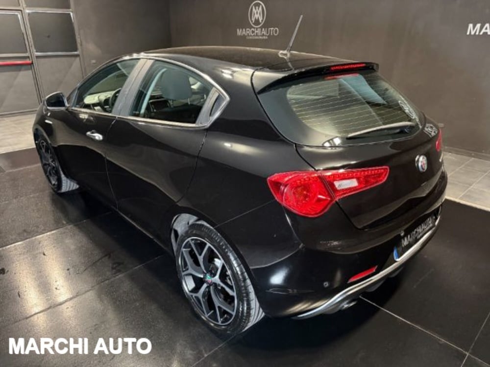 Alfa Romeo Giulietta usata a Perugia (7)