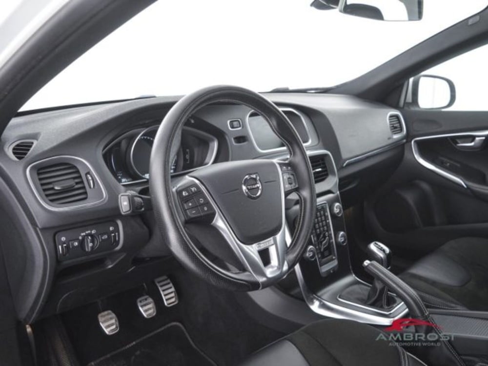 Volvo V40 usata a Perugia (8)