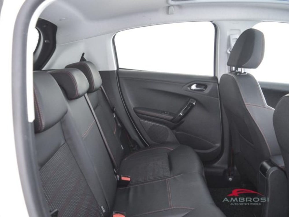 Peugeot 208 usata a Perugia (11)