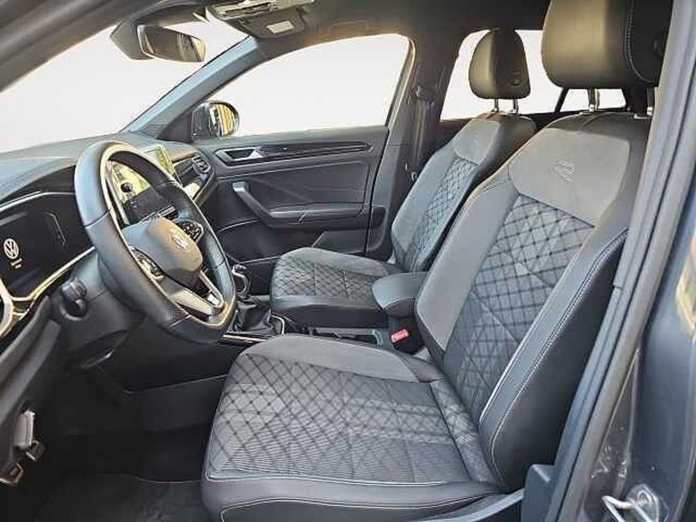 Volkswagen T-Roc usata a Lecco (13)