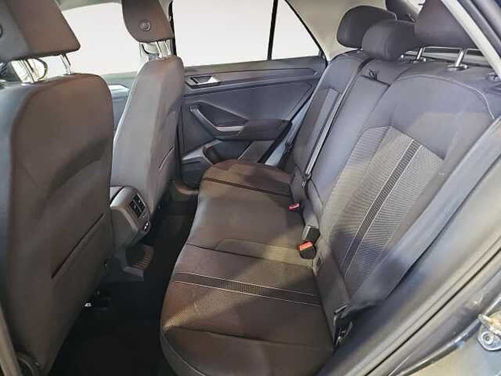Volkswagen T-Roc usata a Lecco (14)