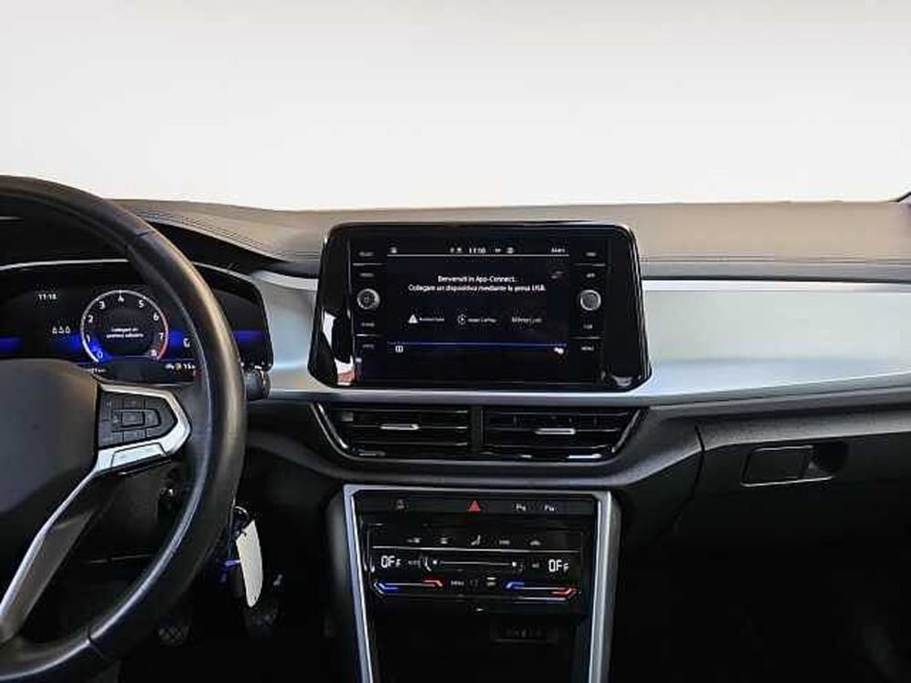 Volkswagen T-Roc usata a Lecco (10)