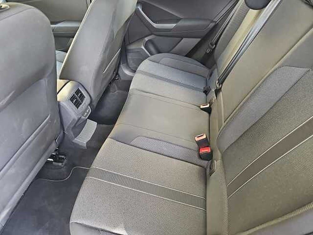 Volkswagen T-Roc usata a Lecco (13)