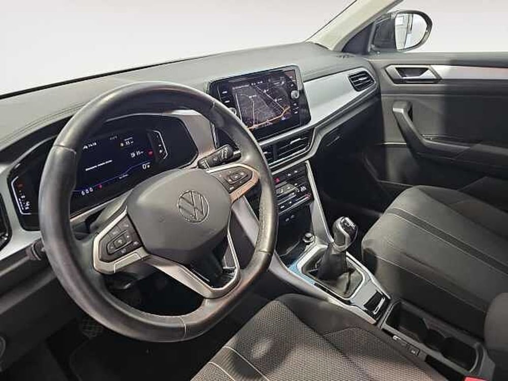 Volkswagen T-Roc usata a Lecco (15)