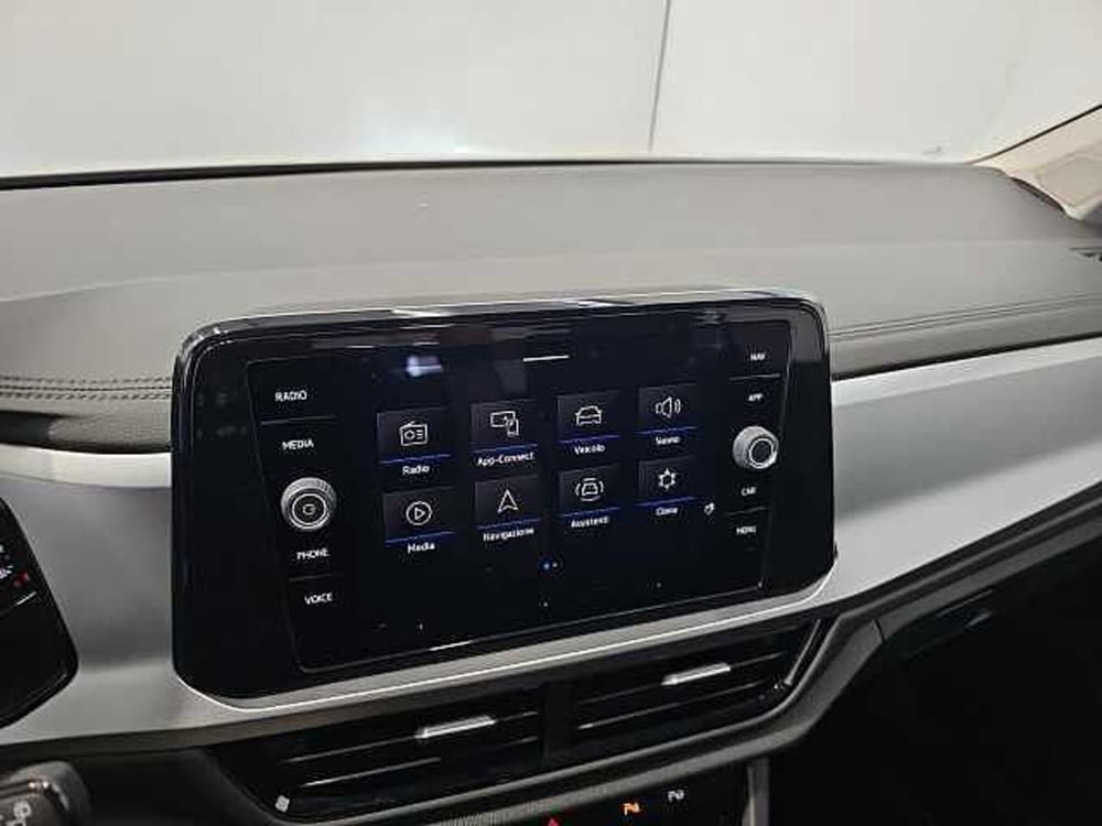 Volkswagen T-Roc usata a Lecco (20)