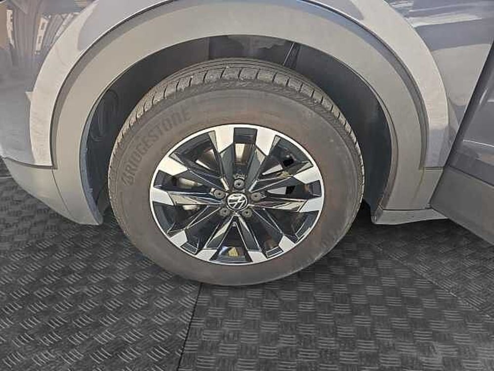 Volkswagen T-Cross usata a Lecco (15)