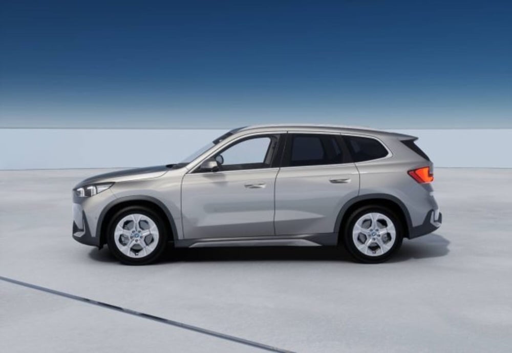 BMW iX1 nuova a Modena (4)