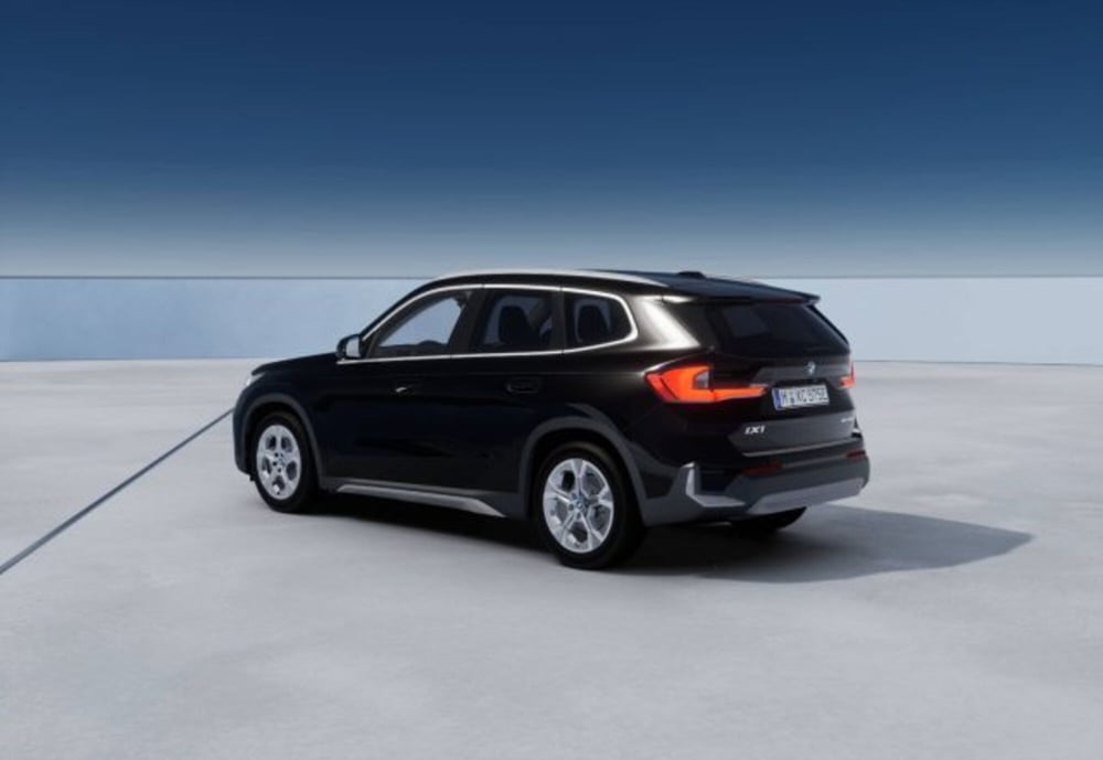 BMW iX1 nuova a Modena (2)