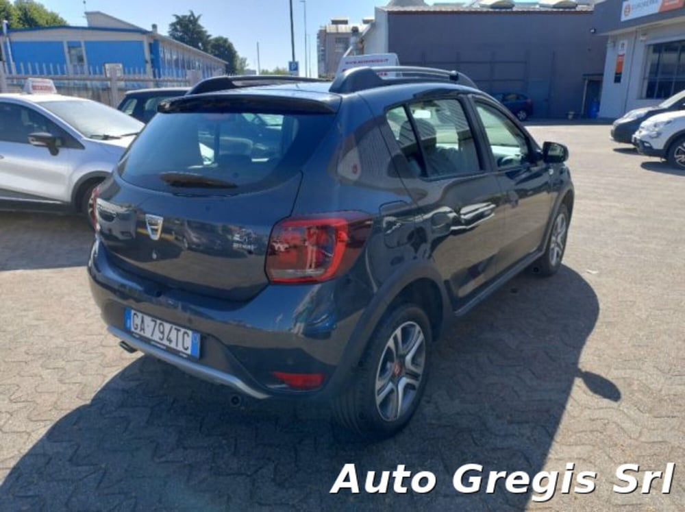 Dacia Sandero usata a Milano (5)