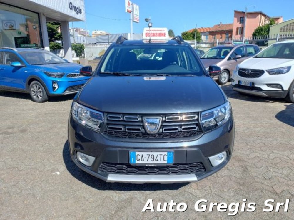 Dacia Sandero usata a Milano (8)
