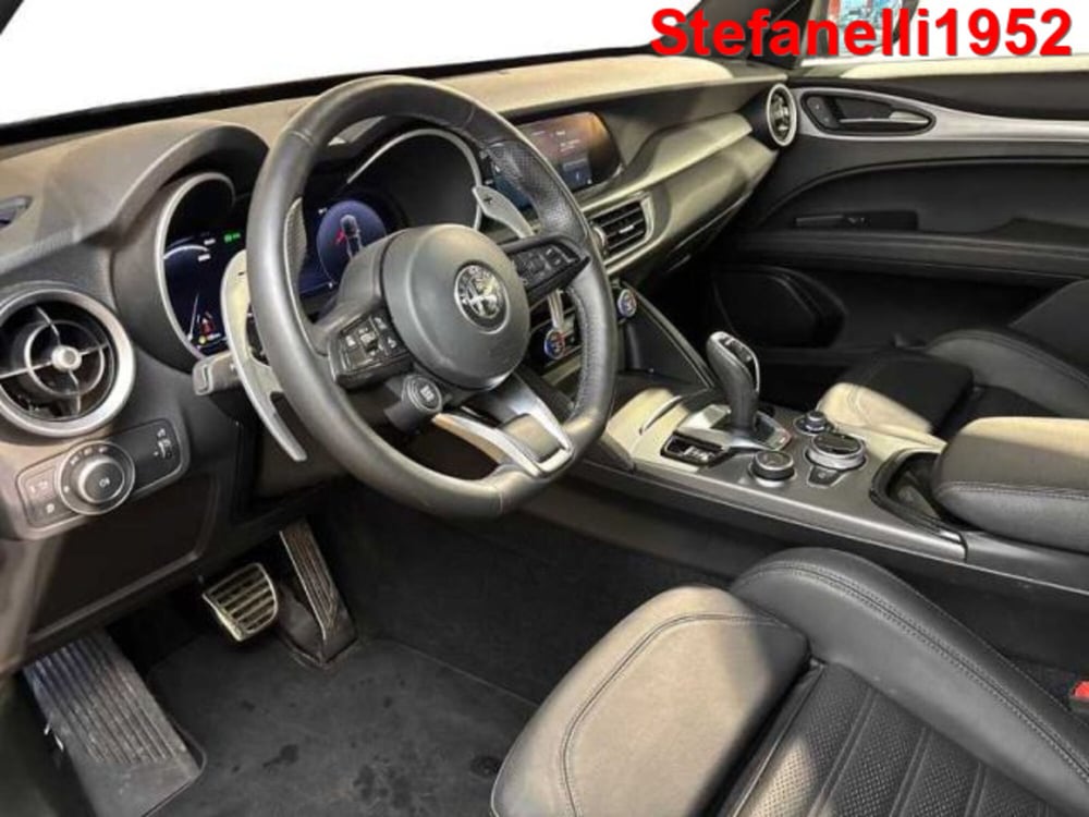 Alfa Romeo Stelvio usata a Bologna (11)