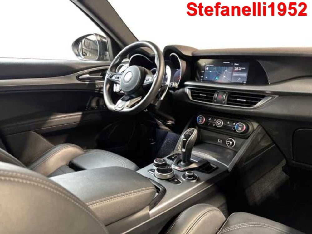 Alfa Romeo Stelvio usata a Bologna (15)