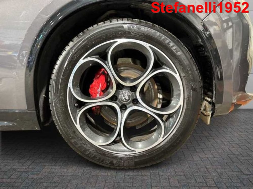 Alfa Romeo Stelvio usata a Bologna (8)
