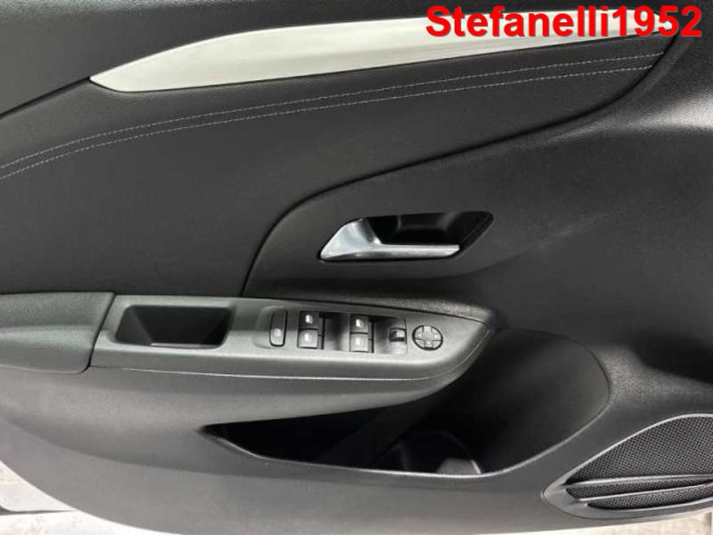 Opel Corsa nuova a Bologna (10)