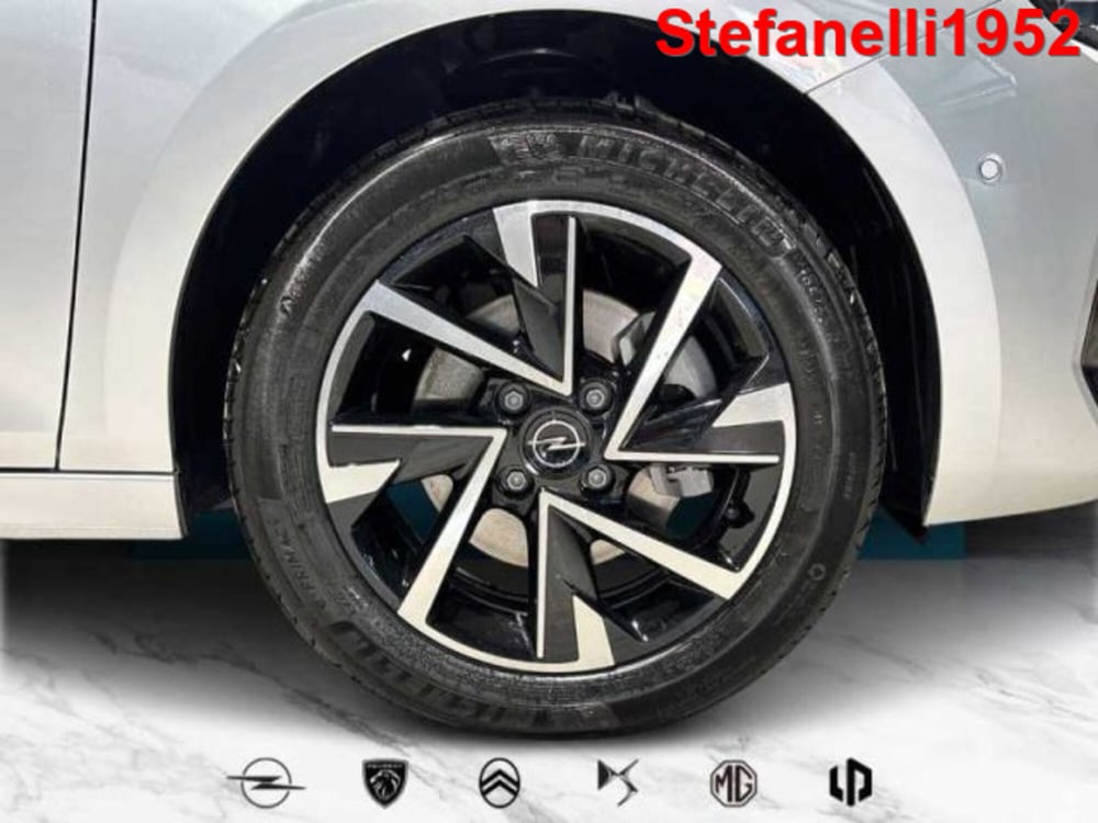 Opel Corsa nuova a Bologna (8)