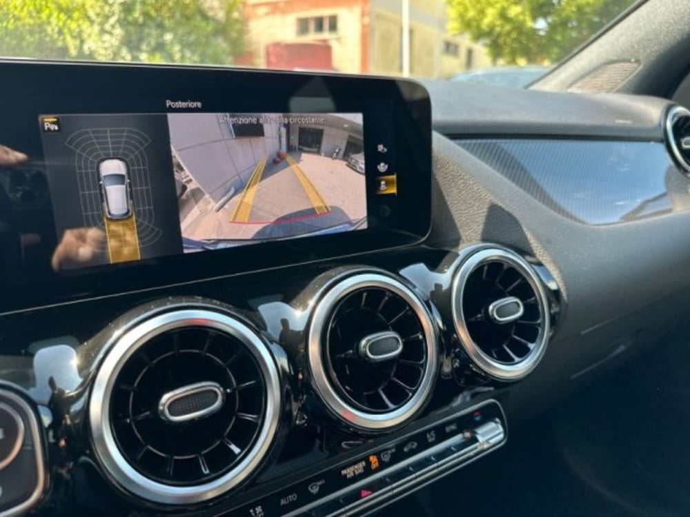 Mercedes-Benz GLA SUV usata a Avellino (14)
