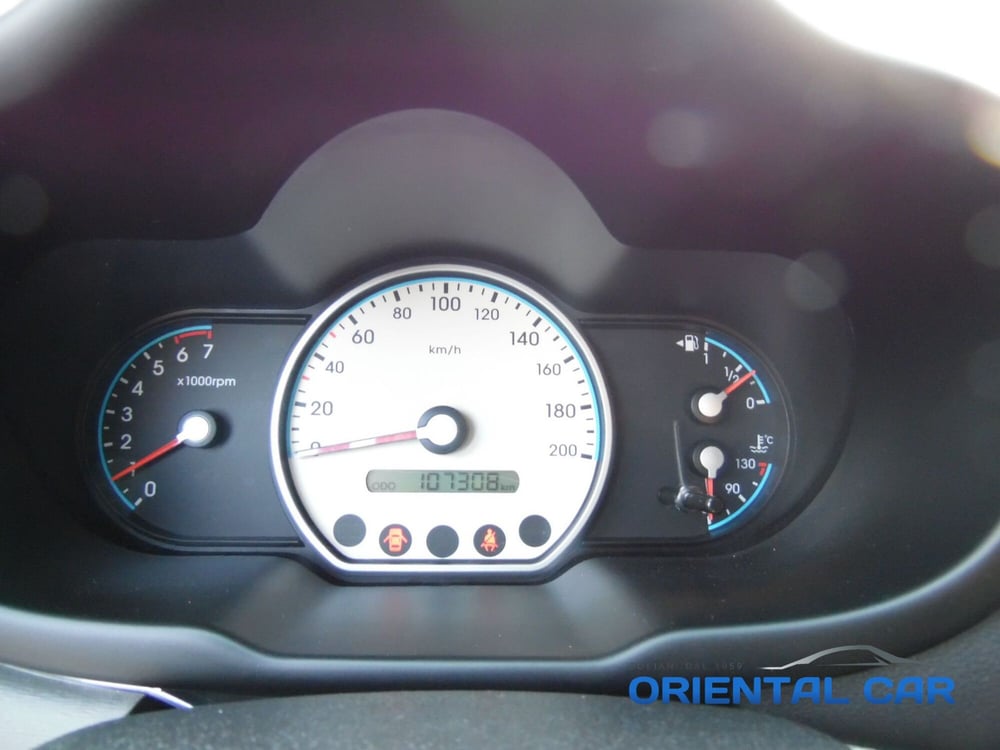 Hyundai i10 usata a La Spezia (11)