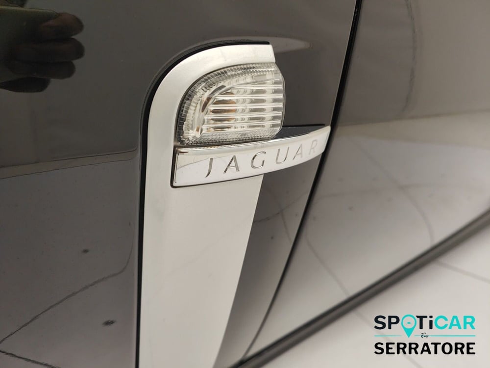 Jaguar XK usata a Como (17)