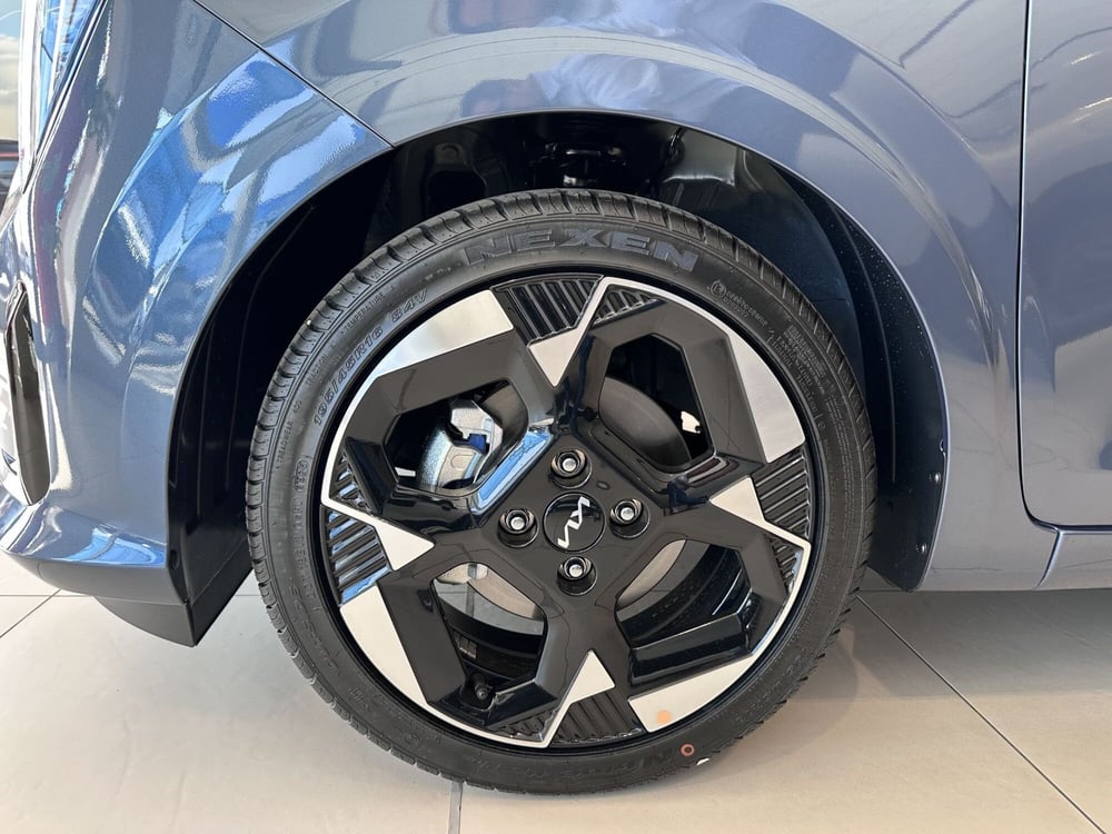 Kia Picanto nuova a Cremona (4)