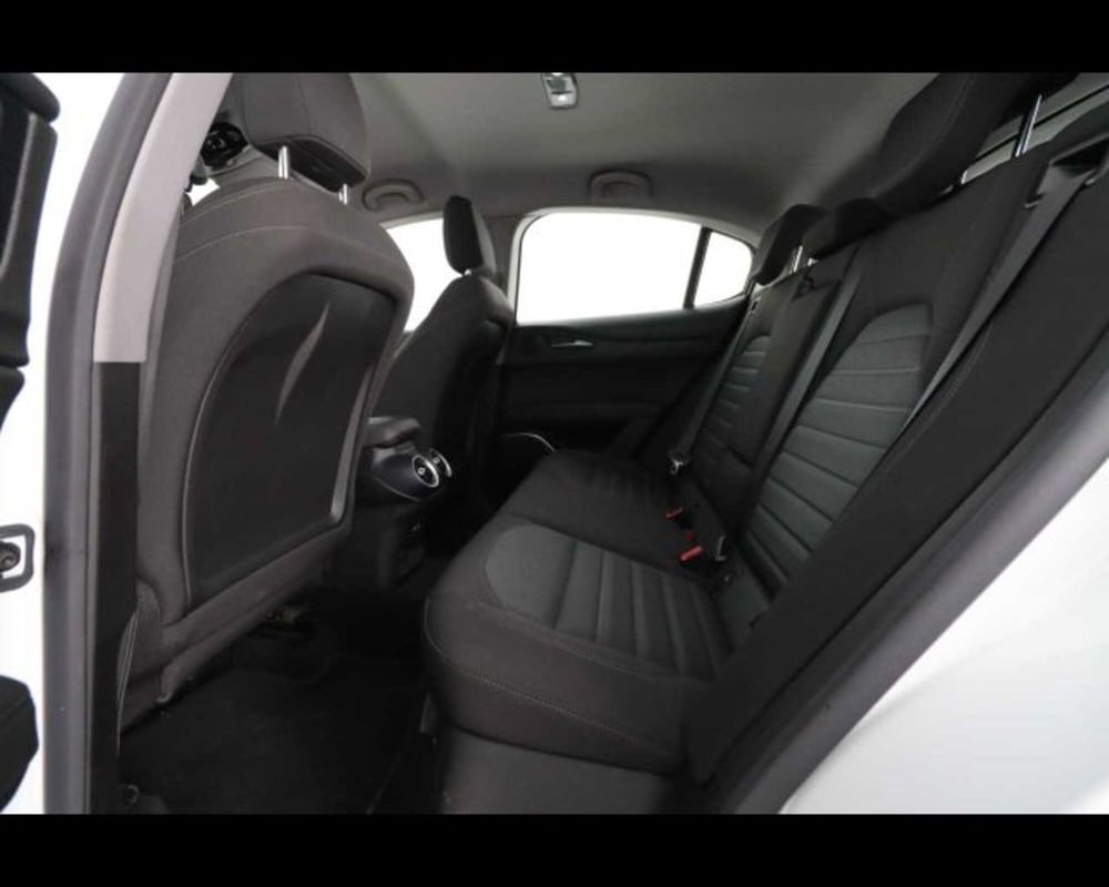 Alfa Romeo Stelvio usata a Bologna (10)