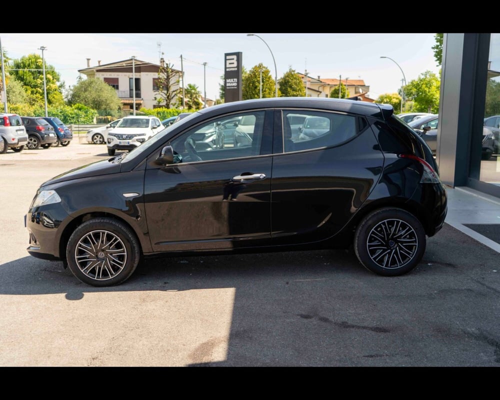 Lancia Ypsilon usata a Venezia (2)